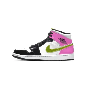 Air Jordan Men Jordan 1 Mid SE Shoe