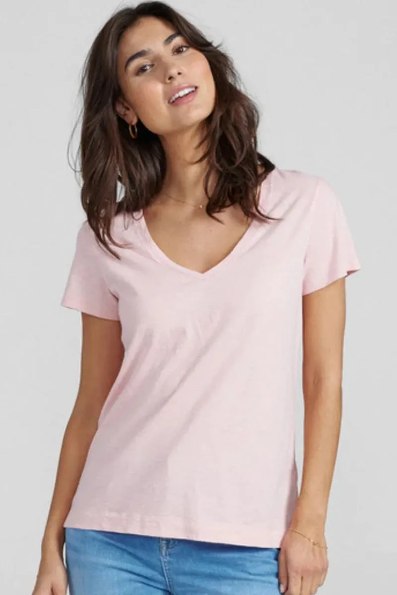 Arden Organic V-SS Tee | Nosegay | T-shirt fra Mos Mosh