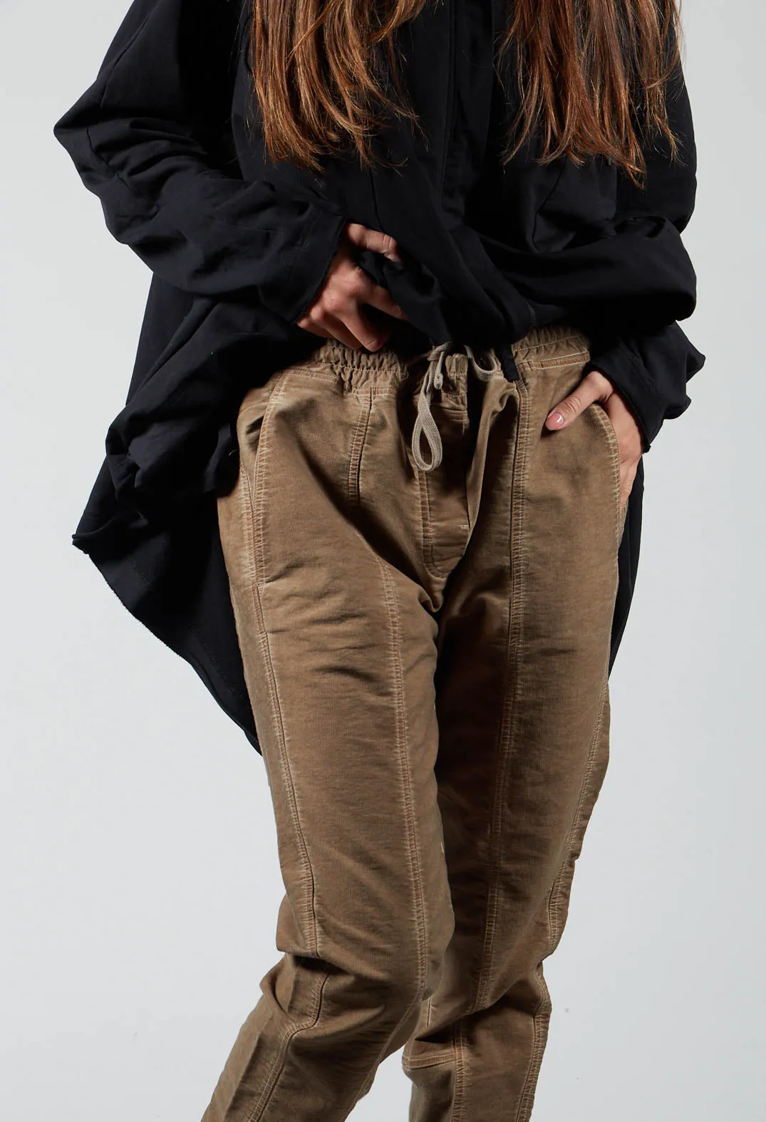 Black Cotton Trousers with Elasticated Waist in Walnut Cloud