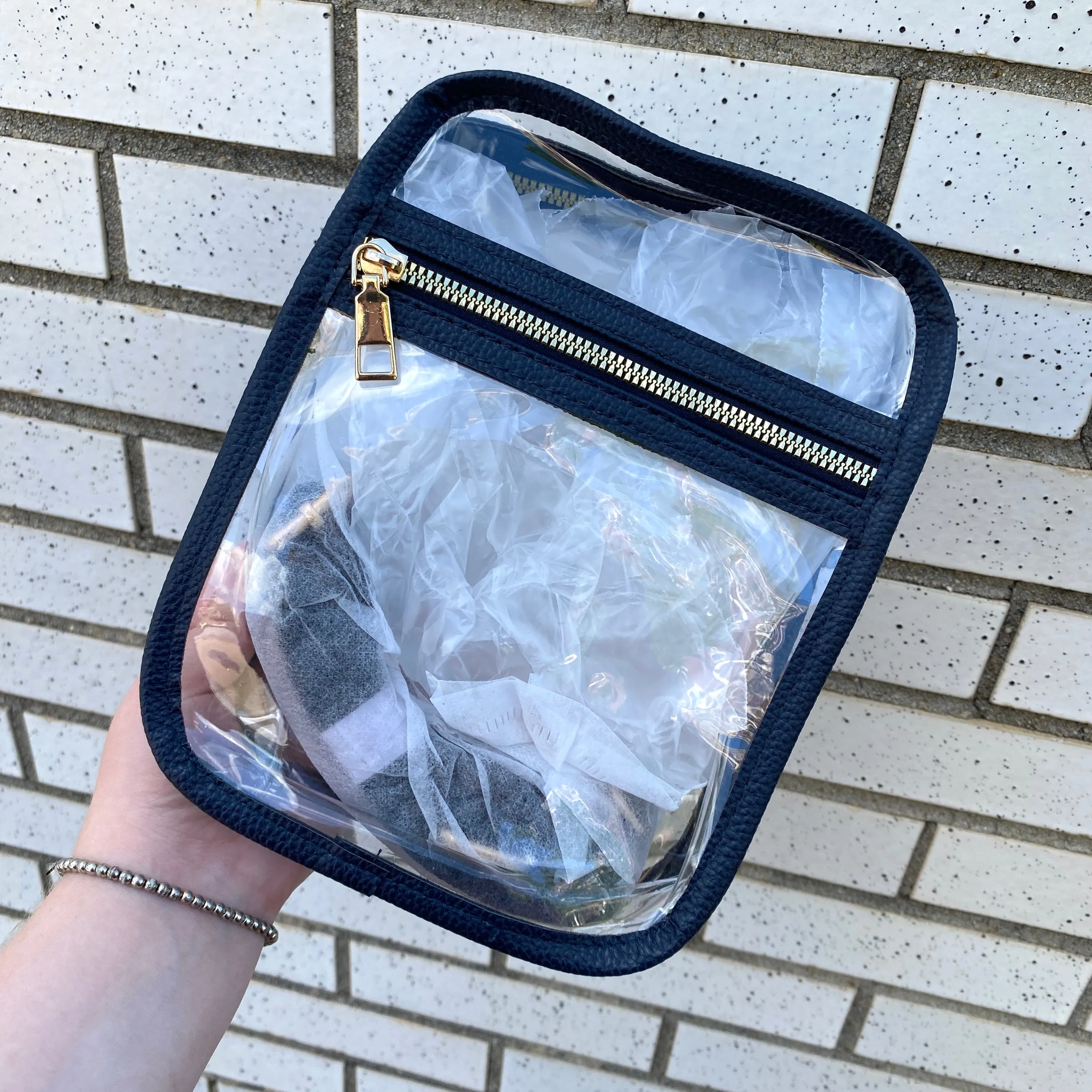 CLEAR CROSSBODY WITH TWO POCKETS AND THICK STRAPS