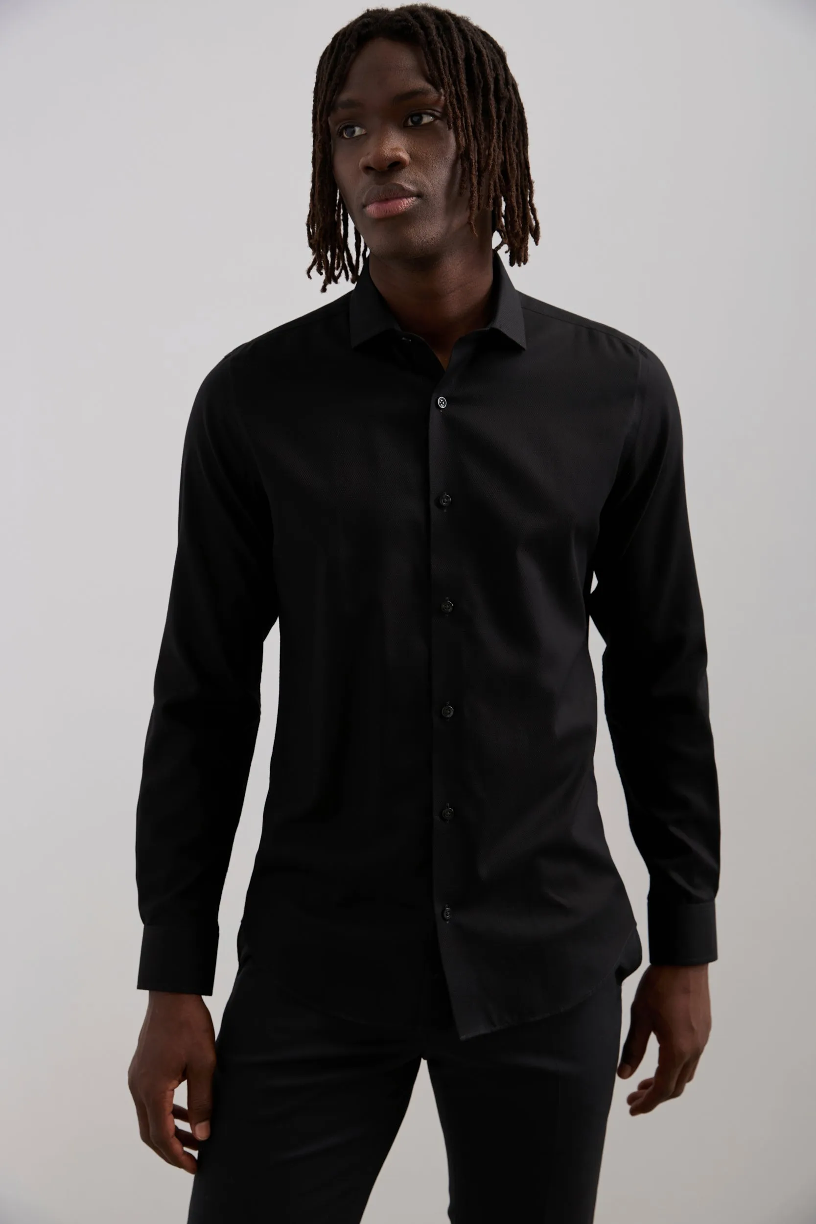 Extra-fitted non-iron textured shirt