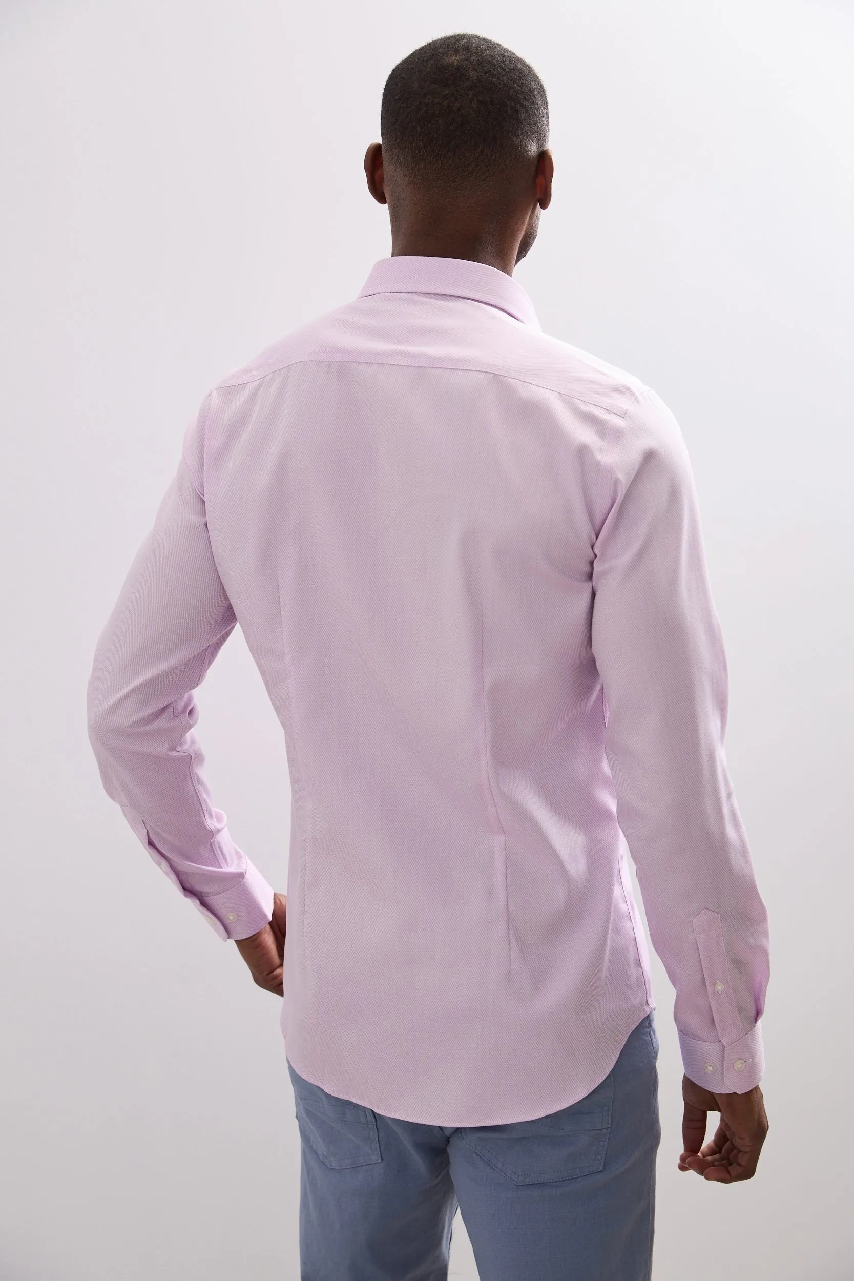 Extra-fitted non-iron textured shirt