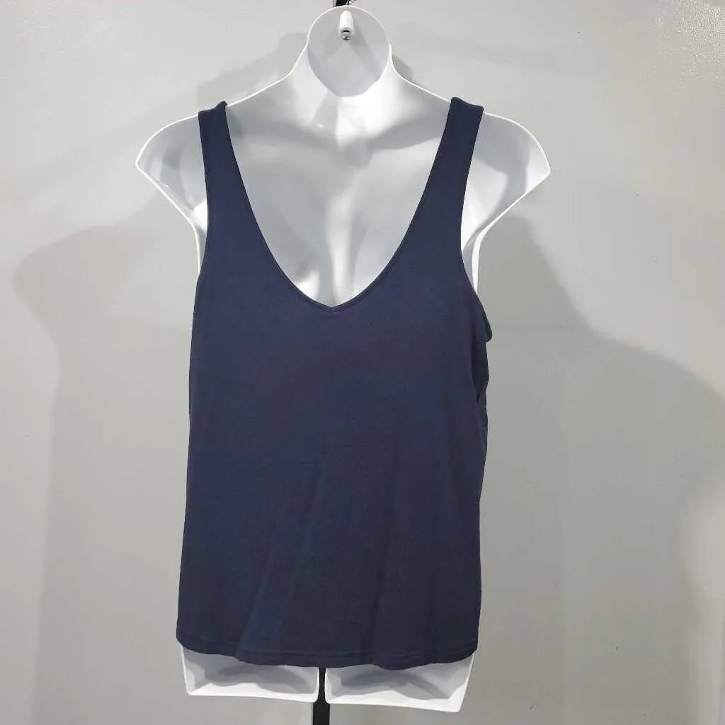 Gap Top XL