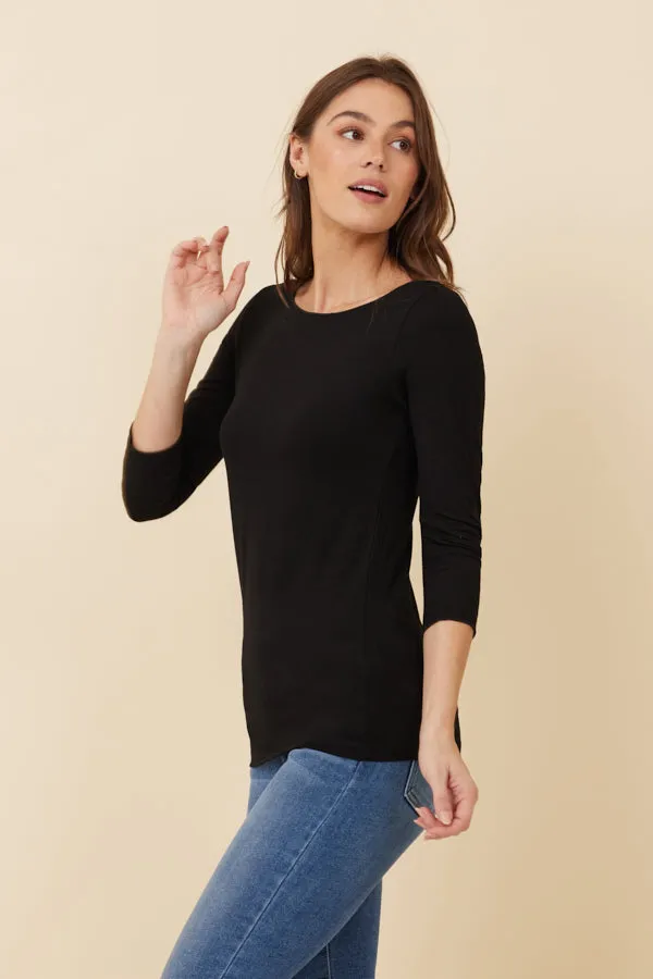 Majestic Soft Touch 3/4 Sleeve Merrow Edge Boatneck in Noir