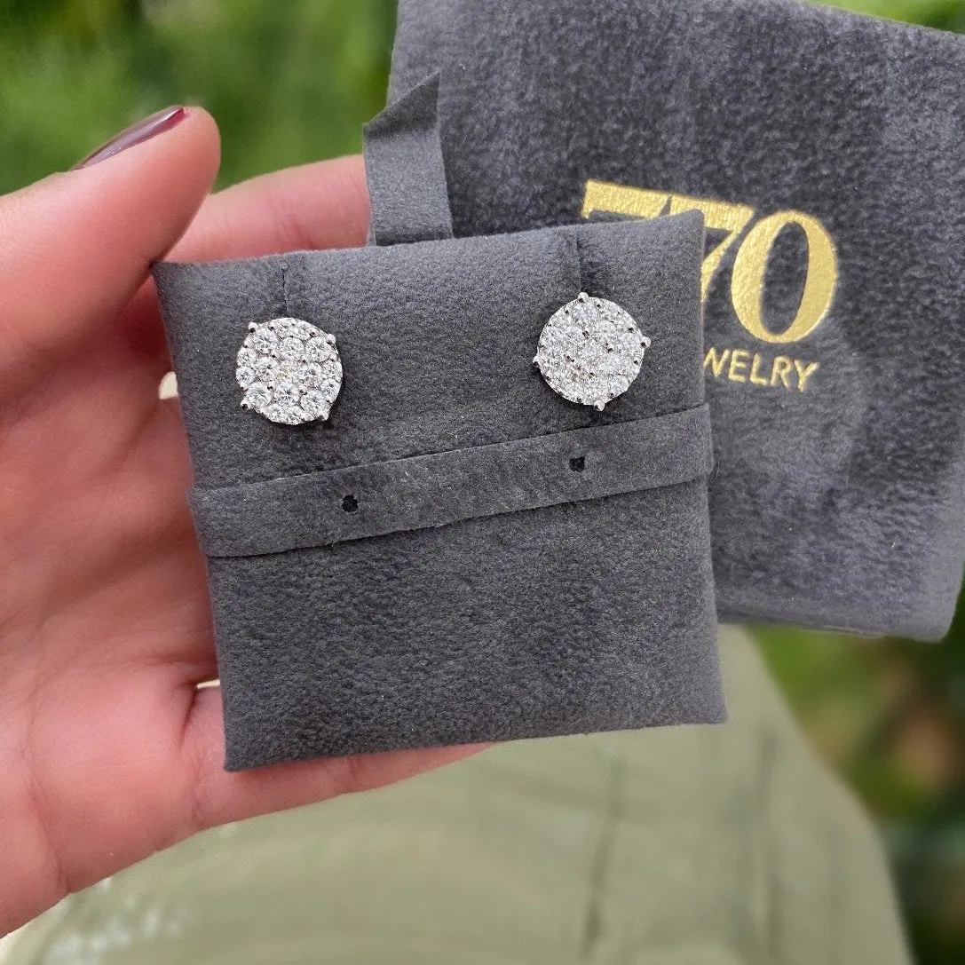 Round Illusion Scattered Diamond Studs